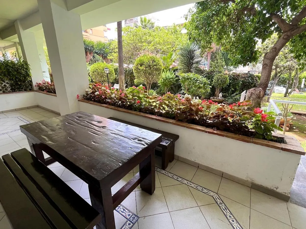 Bright, Central, Close To The Sea, Parking And Wifi Marbella 0*,  España